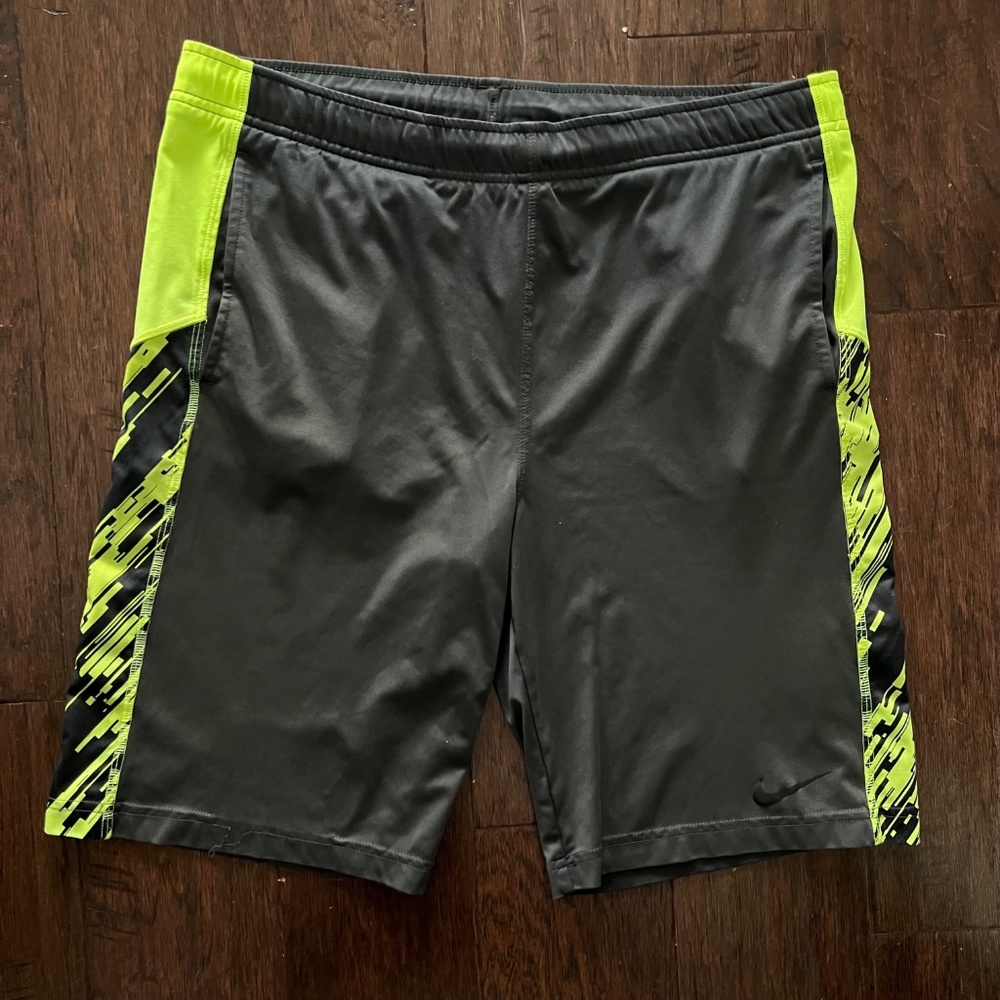 Nike Dri Fit Athletic Shorts Size Large